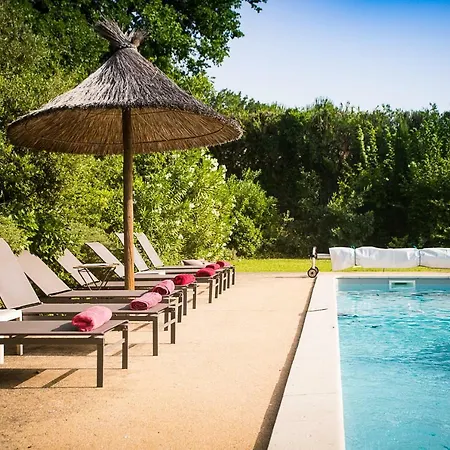 De Garance - Prestige 5 Etoiles & Table Gastronomique Etoile Villa
